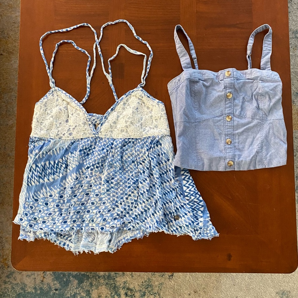 Hollister Light Blue Lace-Trim Patterned Cami & Chambray Button Crop Top Set
